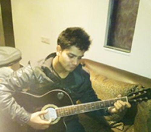 i dNt l3ad maH gUitar bUt maH gUitar lEads maH Lyf