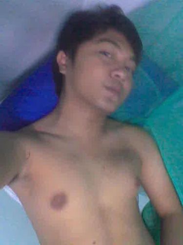 Me topless2